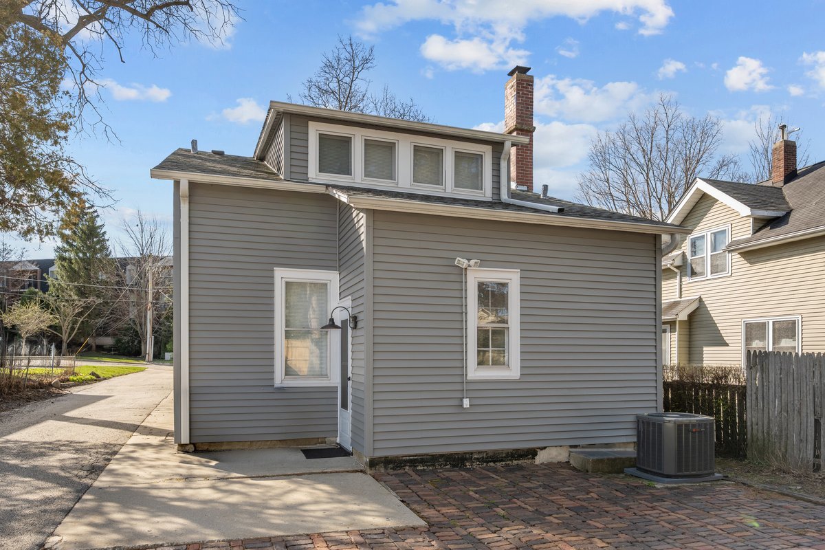 823 Deerfield Road Highland Park, IL 60035 - Photo 16 of 19