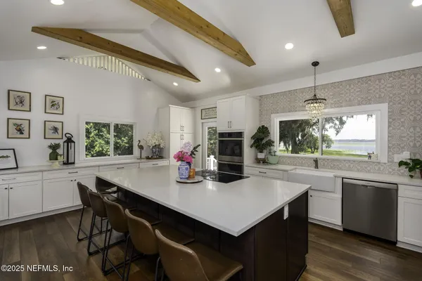 $699,500 | 561 Southeast Lakeview Drive, Keystone Heights, FL 32656