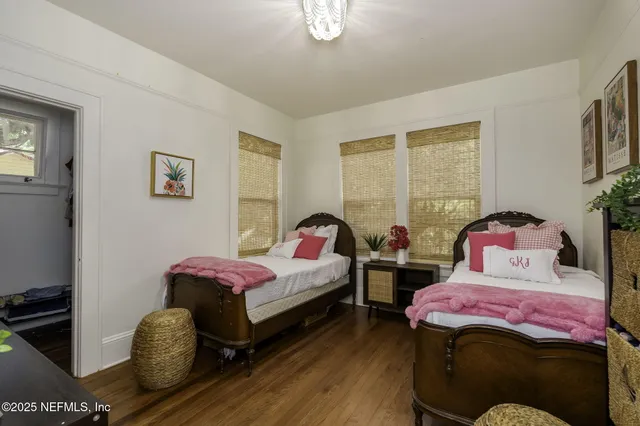 $725,000 | 561 Southeast Lakeview Drive, Keystone Heights, FL 32656