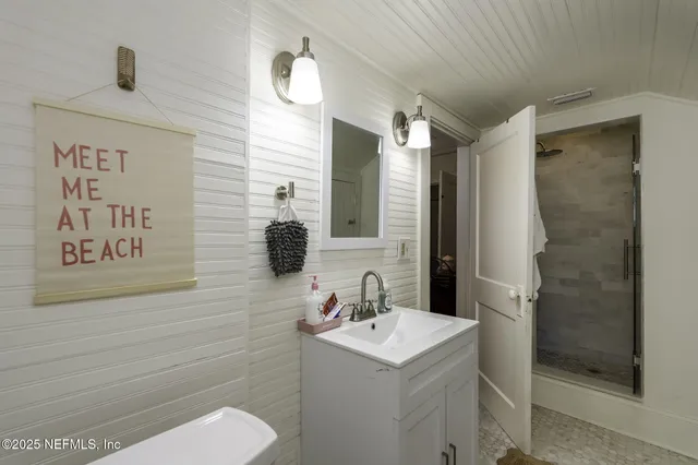 $725,000 | 561 Southeast Lakeview Drive, Keystone Heights, FL 32656