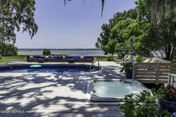 a view of outdoor space with garden view