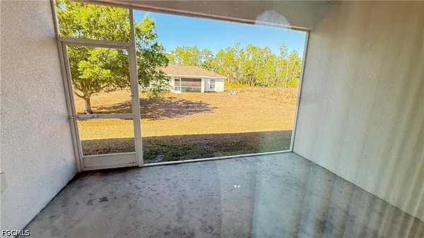 $1,800 | 508 Bell Boulevard, Lehigh Acres, FL 33974