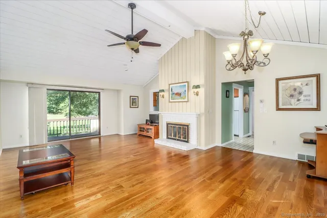 $549,900 | 664 Osage Lane, Unit A, Stratford, CT 06614