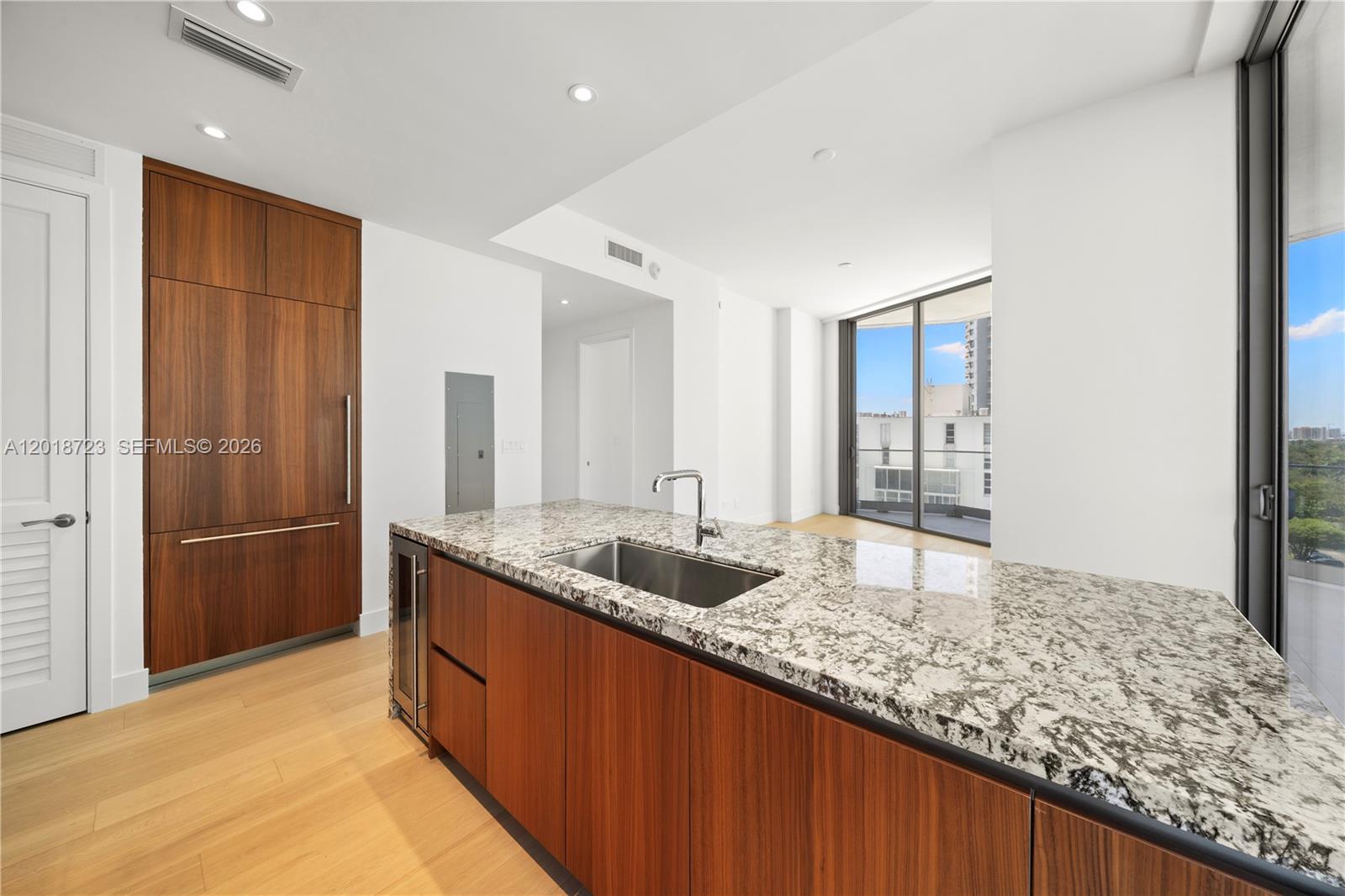 175 Southeast 25th Road, Unit 804 Miami, FL 33129 - Photo 13 of 23