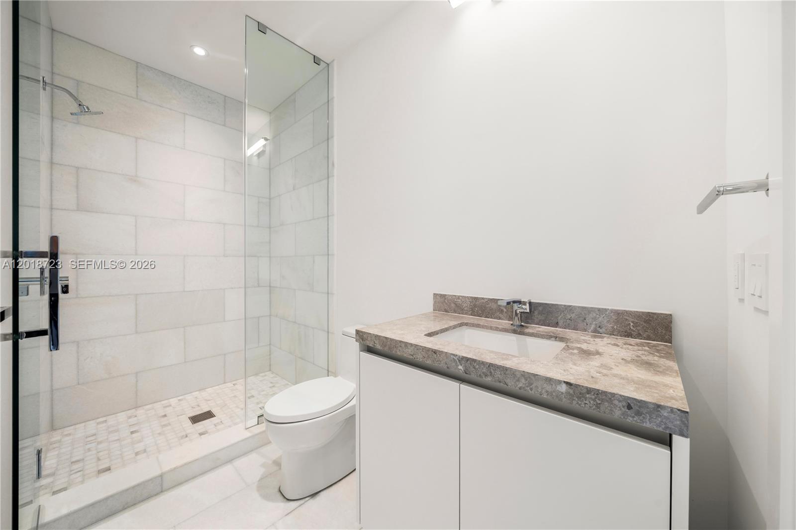 175 Southeast 25th Road, Unit 804 Miami, FL 33129 - Photo 16 of 23