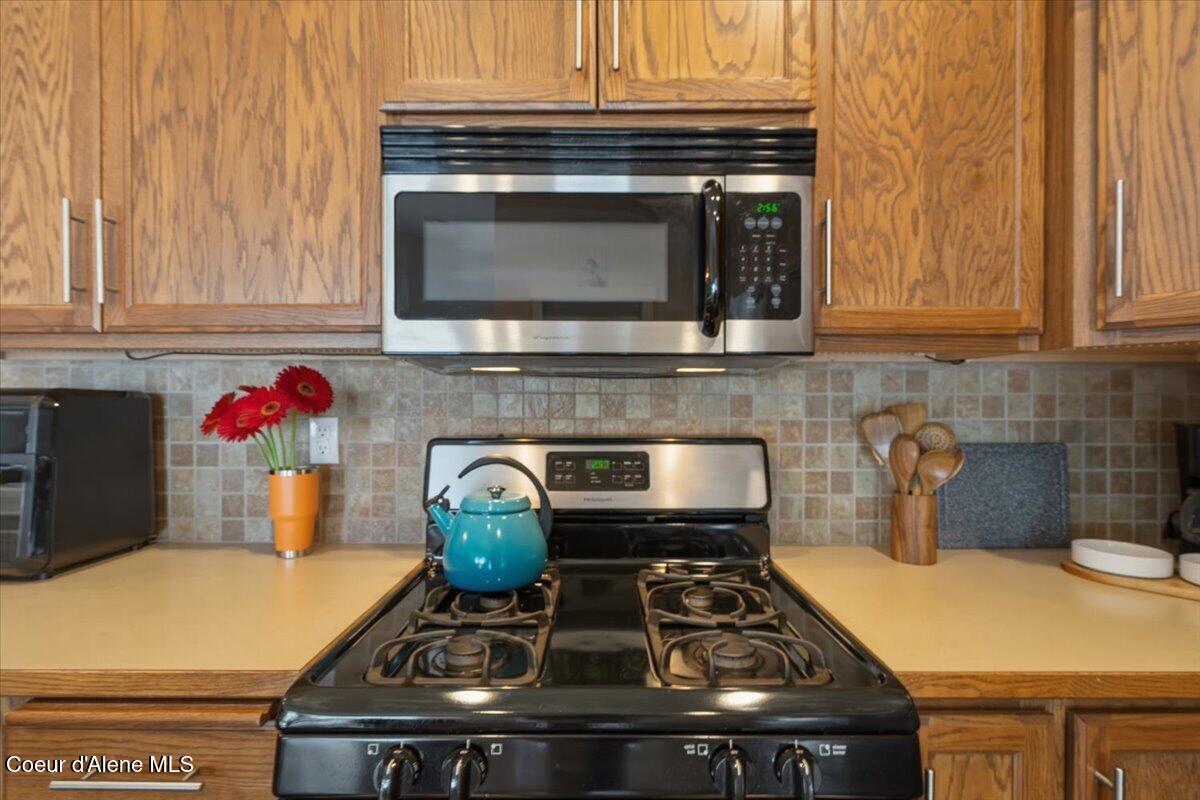 6208 Cornwall Street Coeur D'Alene, ID 83815 - Photo 16 of 33 16-Kitchen