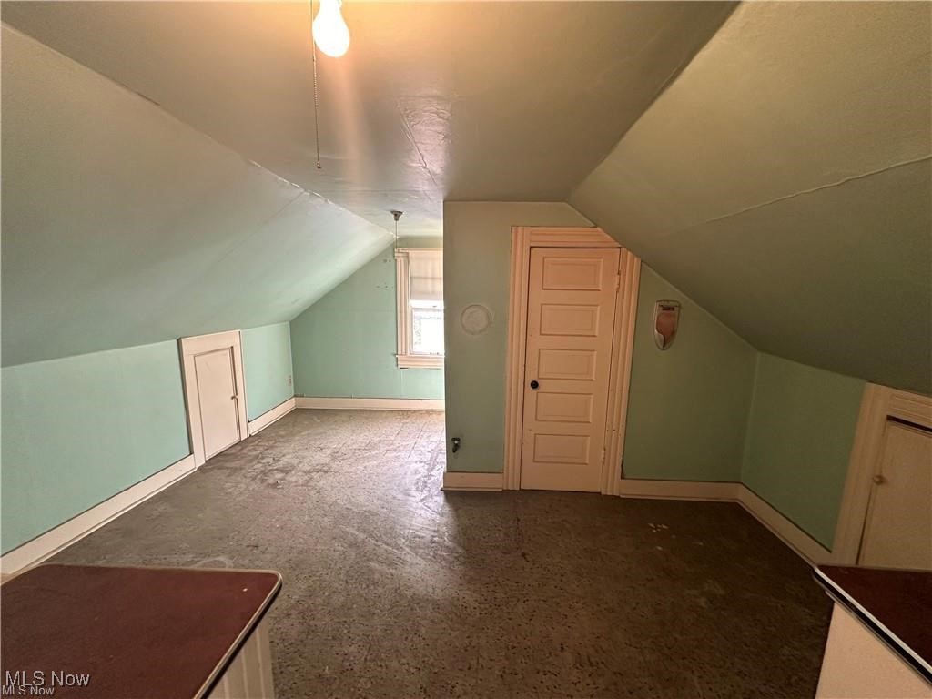 11032 Crescent Road Cleveland, OH 44111 - Photo 26 of 40 Gallery Image 26