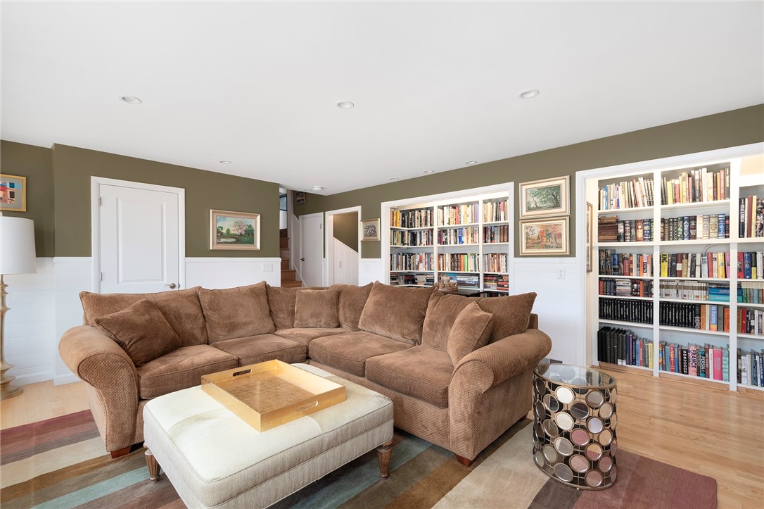 30 Brookway Road Providence, RI 02906 - Photo 24 of 39 Gallery Image 24