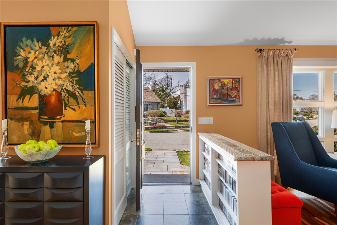 30 Brookway Road Providence, RI 02906 - Photo 4 of 39 Gallery Image 4