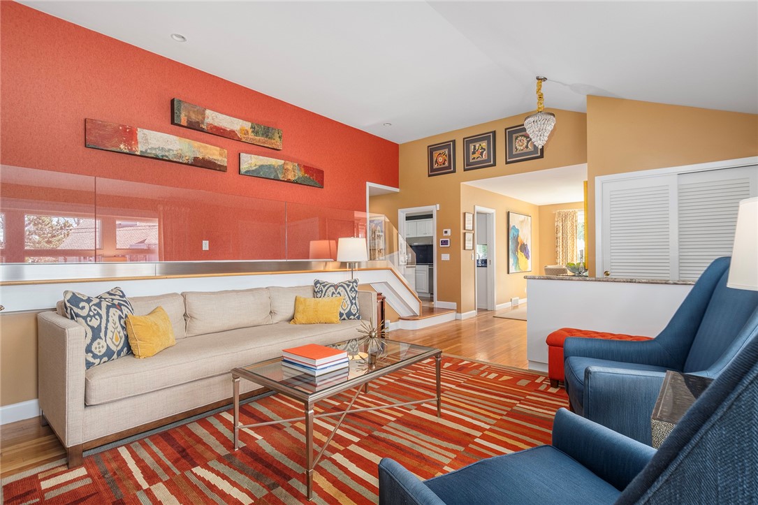 30 Brookway Road Providence, RI 02906 - Photo 7 of 39 Gallery Image 7