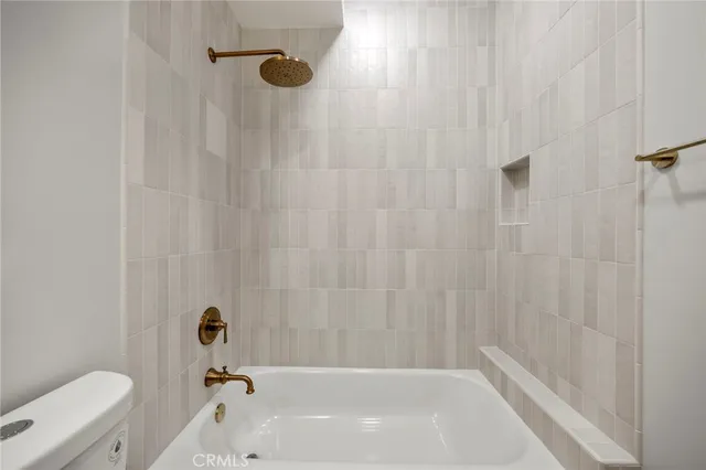 $2,400 | 1822 East 2nd, Unit 11, Long Beach, CA 90802