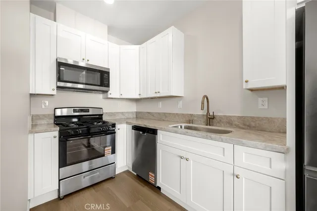 $2,400 | 1822 East 2nd, Unit 11, Long Beach, CA 90802