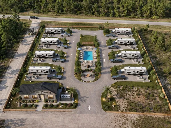 $160,000 | 1975 Northwest County Road 274, Fountain, FL 32438