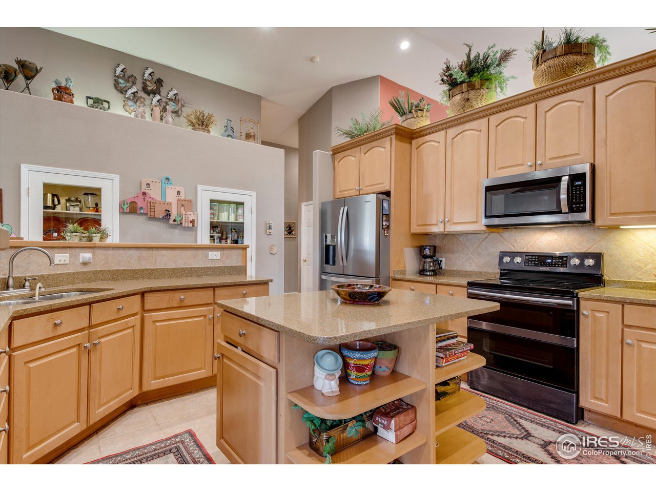 2111 Blue Mountain Road Longmont, CO 80504 - Photo 6 of 36 Kitchen