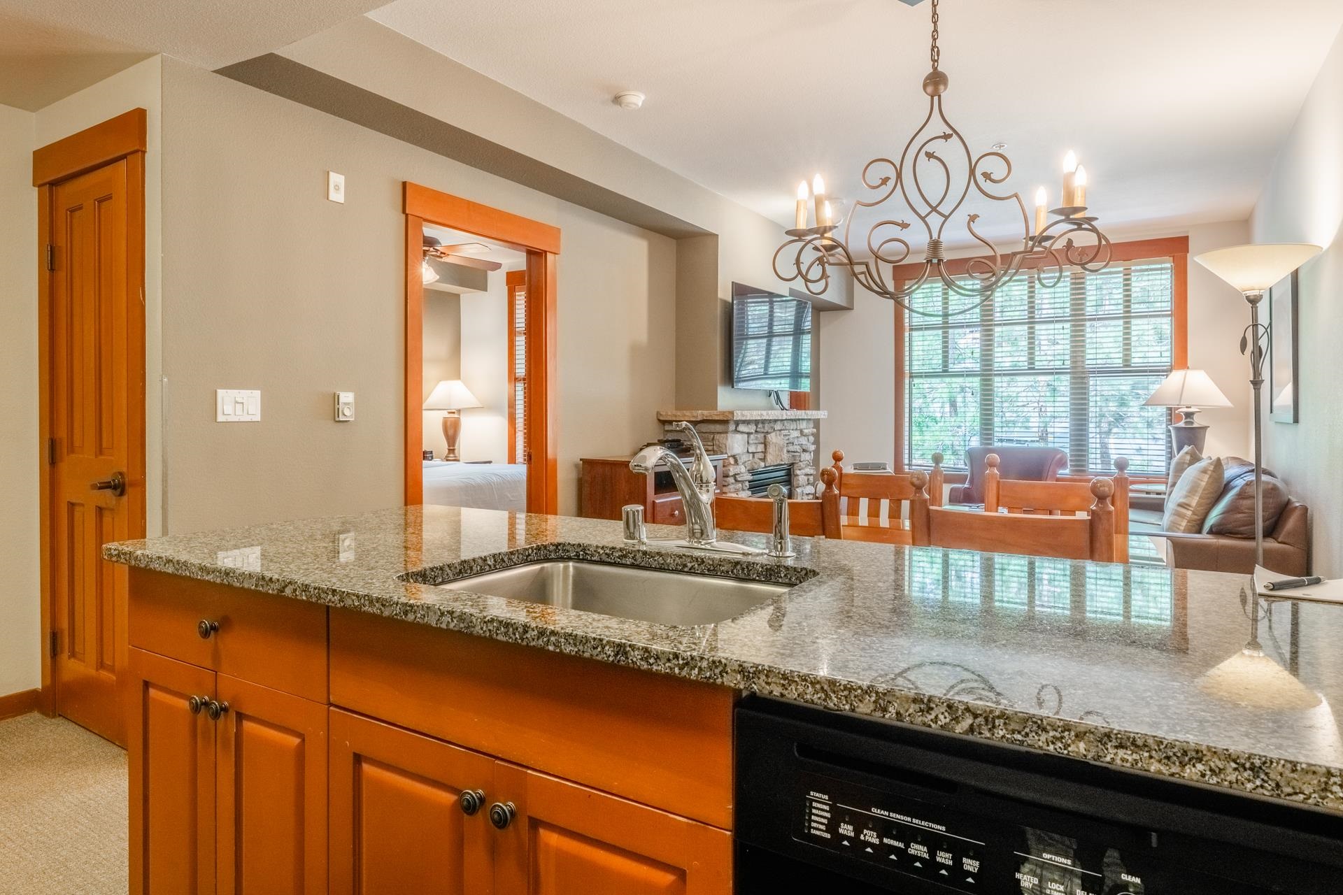 1111 Forest Trail, Unit 1316 Mammoth Lakes, CA 93546 - Photo 12 of 33