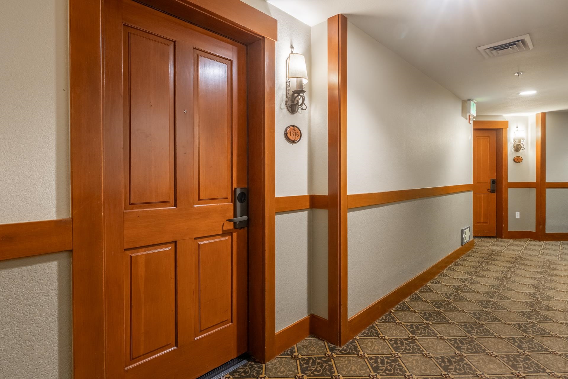 1111 Forest Trail, Unit 1316 Mammoth Lakes, CA 93546 - Photo 25 of 33