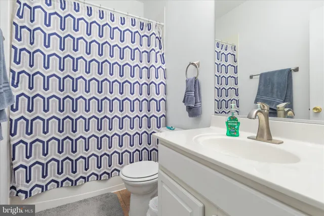 $369,900 | 207 Kintyre Lane, Stephens City, VA 22655