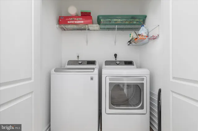 $369,900 | 207 Kintyre Lane, Stephens City, VA 22655