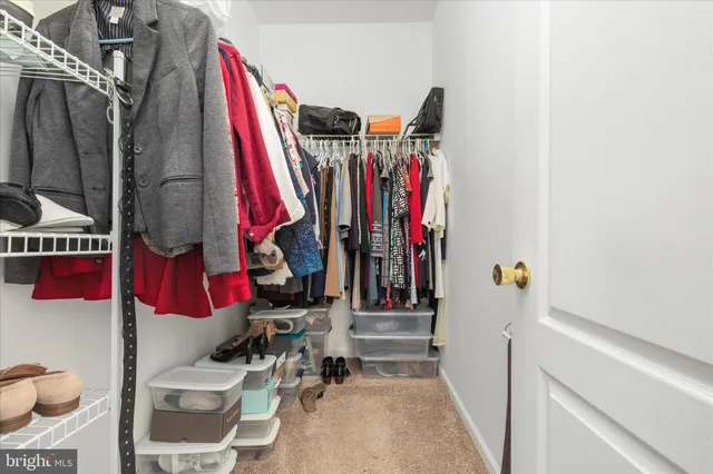 $369,900 | 207 Kintyre Lane, Stephens City, VA 22655