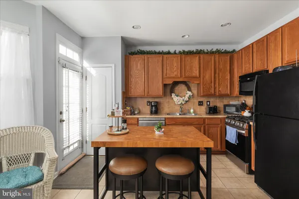 $359,900 | 207 Kintyre Lane, Stephens City, VA 22655