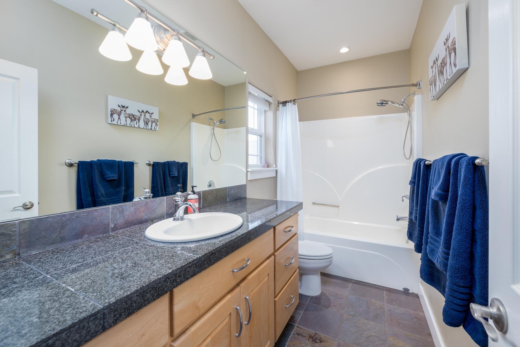 62732 Larkview Road Bend, OR 97701 - Photo 20 of 26 batch_0R0A4173-Edit