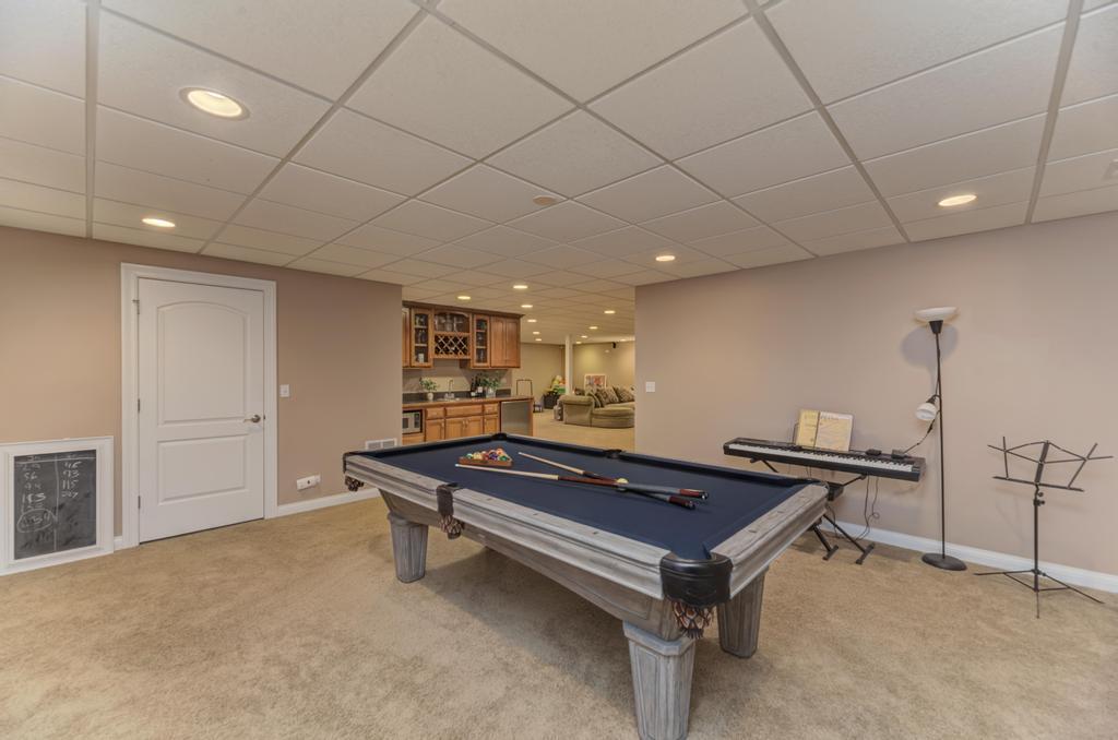 1061 Sean Circle Darien, IL 60561 - Photo 37 of 50 a room with pool table and windows