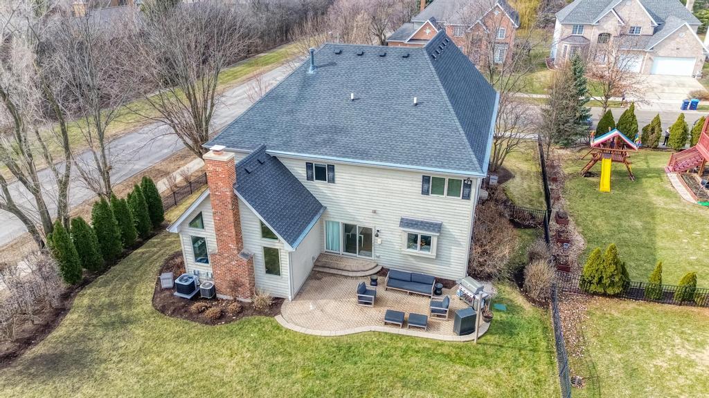 1061 Sean Circle Darien, IL 60561 - Photo 41 of 50 a aerial view of a house with garden