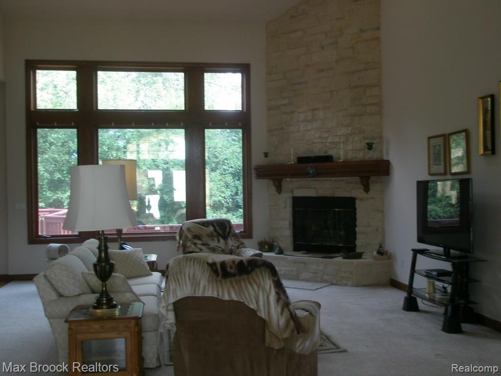 5556 Clarkston Road Clarkston, MI 48348 - Photo 20 of 22 036.jpg