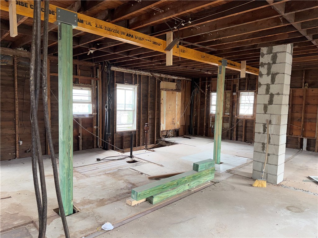 155 Fairview Avenue Coventry, RI 02816 - Photo 7 of 12