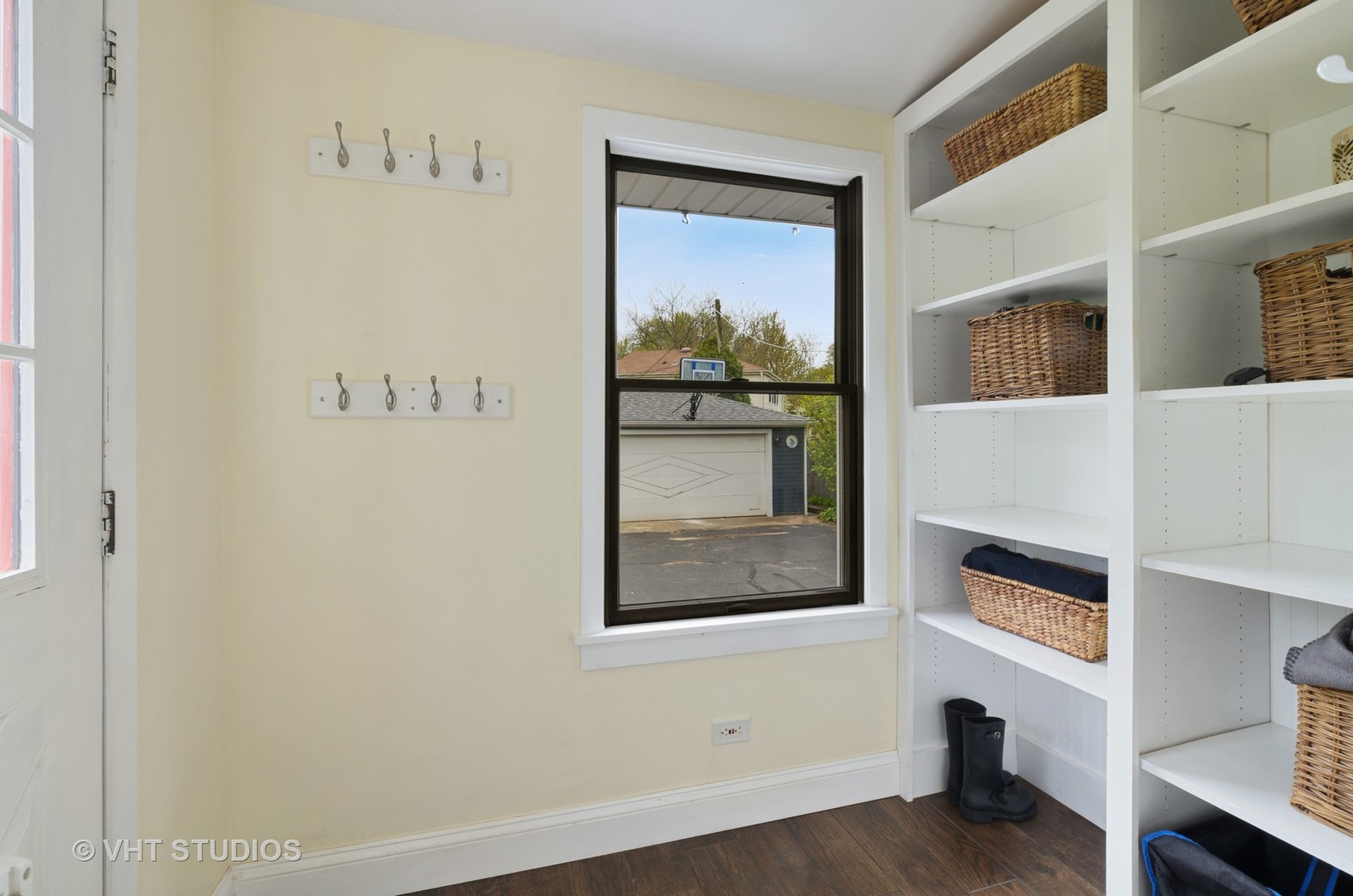 501 Illinois Road Wilmette, IL 60091 - Photo 18 of 37 Gallery Image 18