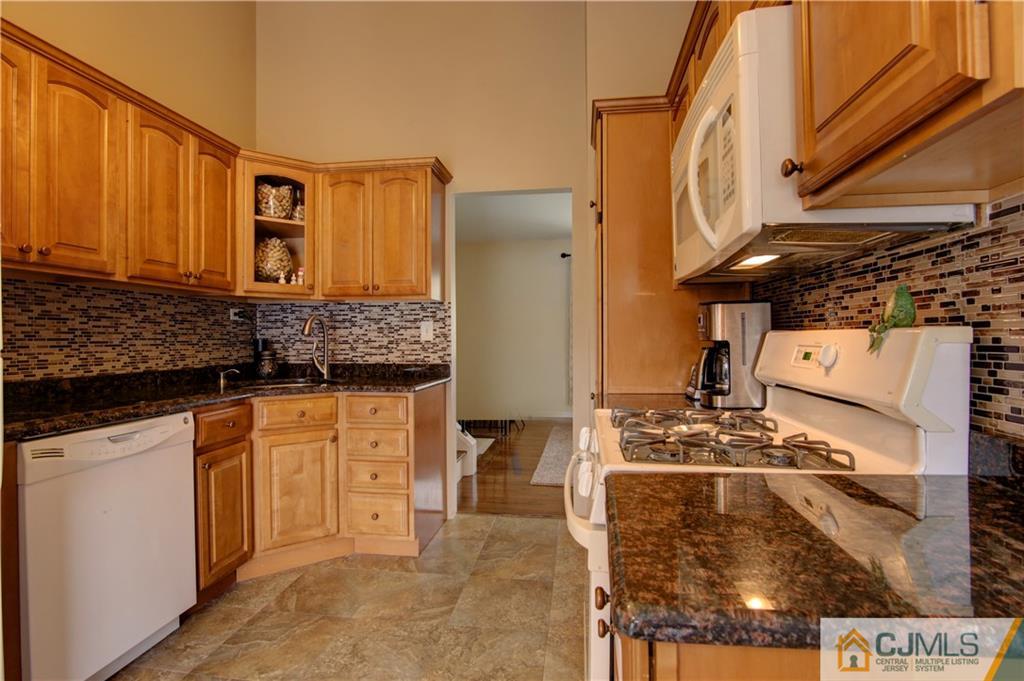 26 Arden Road Old Bridge, NJ 08857 - Photo 5 of 25 Gallery Image 5
