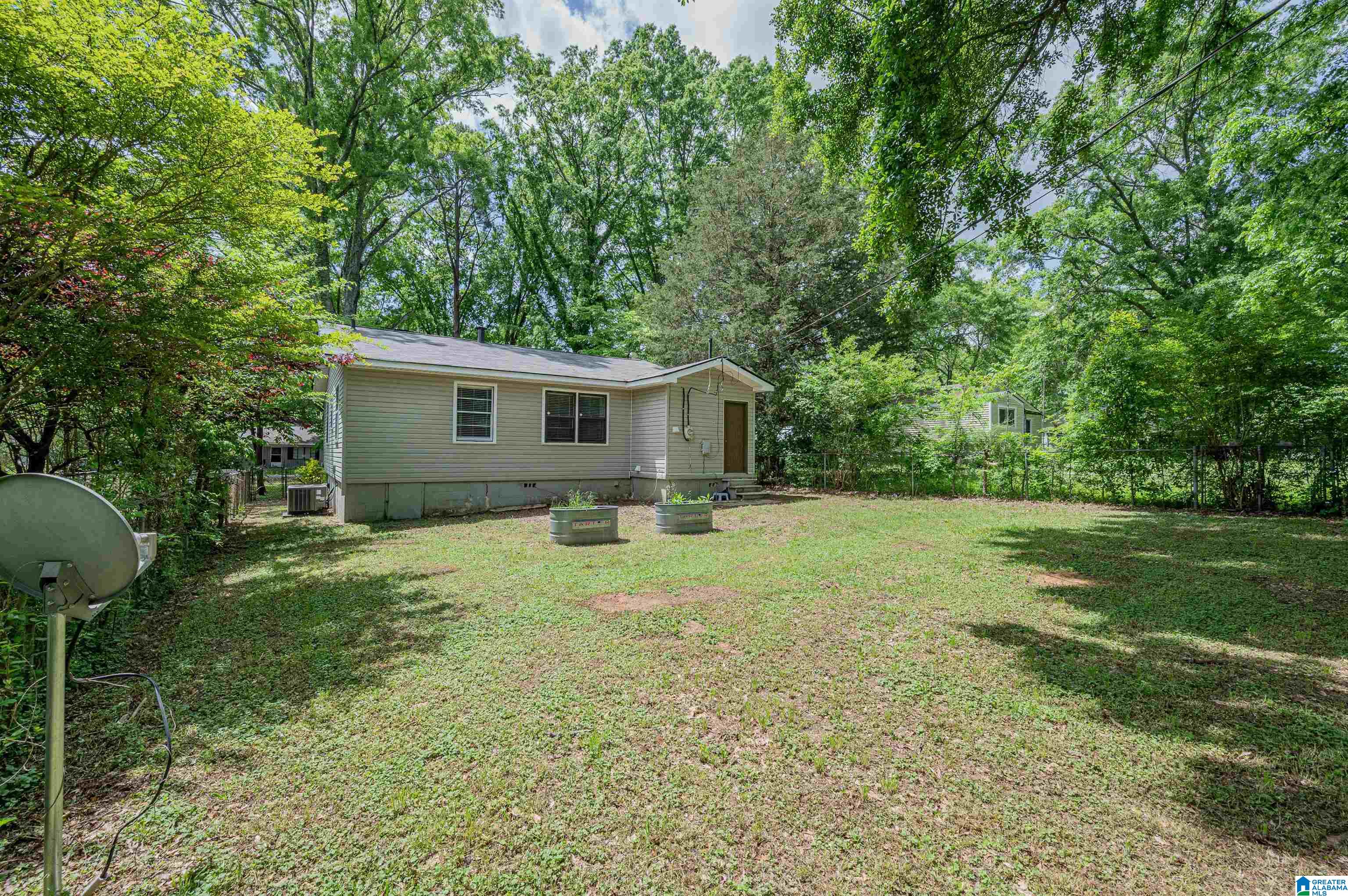 112 Hart Avenue Bessemer, AL 35023 - Photo 32 of 36