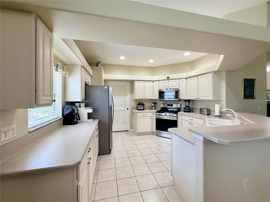 15597 Southwest 14th Avenue Road Ocala, FL 34473 - Photo 31 of 77