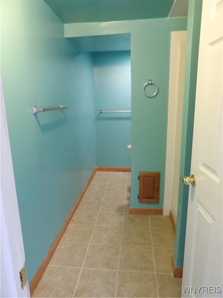 10332 Transit Road Amherst, NY 14051 - Photo 35 of 40 1st Floor Bathroom