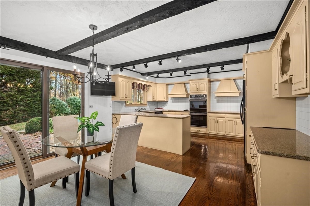37 Flagg Road Southborough, MA 01772 - Photo 6 of 42 Gallery Image 6