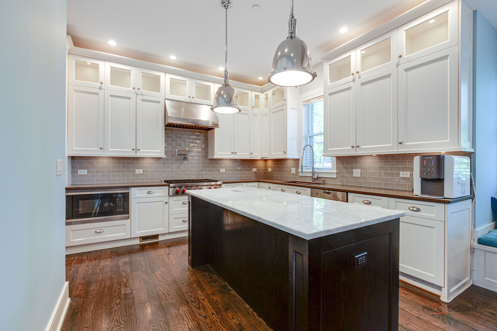 2406 Illinois Road Northbrook, IL 60062 - Photo 9 of 34 Gallery Image 9