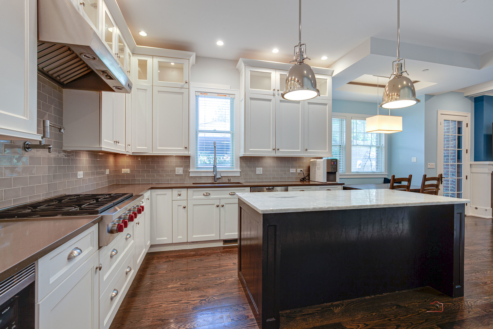2406 Illinois Road Northbrook, IL 60062 - Photo 10 of 34 Gallery Image 10