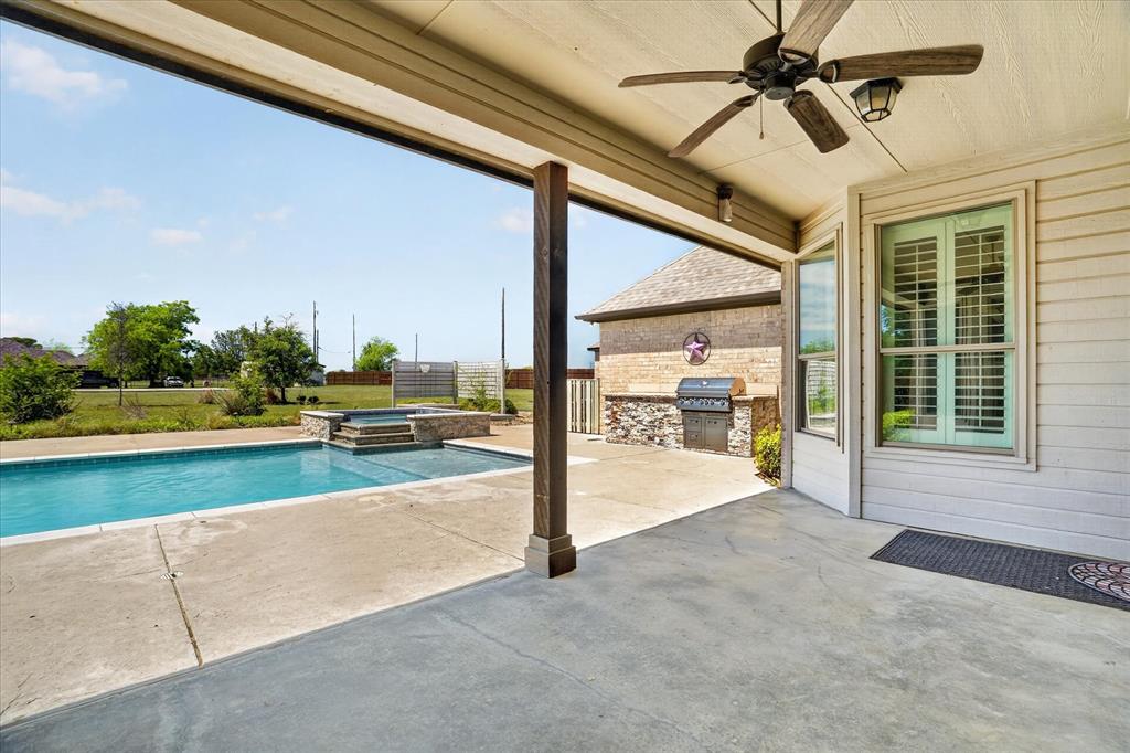 2000 Adams Lane South Azle, TX 76020 - Photo 15 of 38