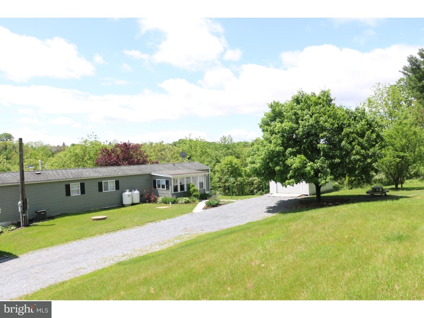 123 Valley Road Kutztown, PA 19530 - Photo 3 of 24 Gallery Image 3