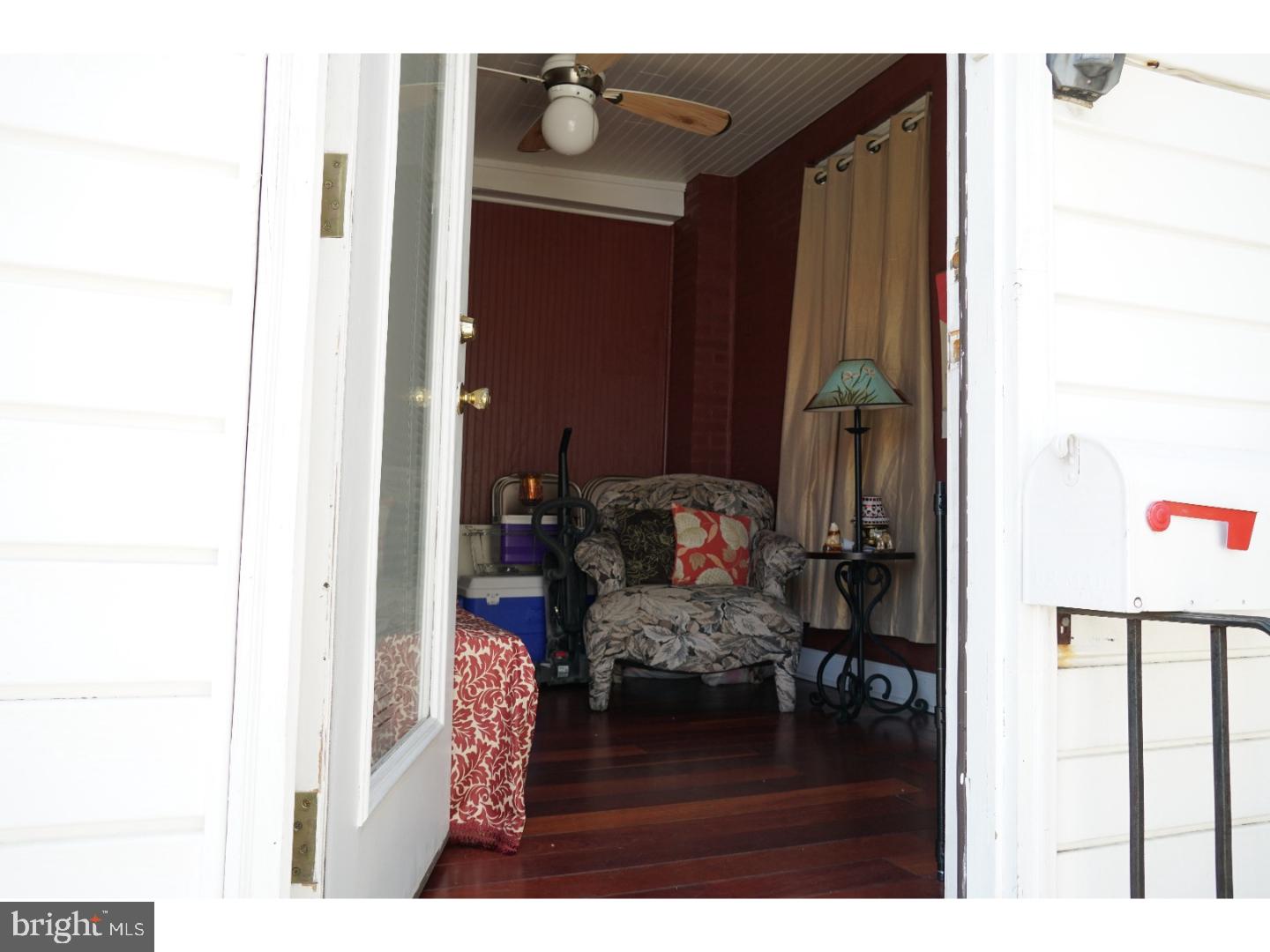 3748 L L Philadelphia, PA 19124 - Photo 3 of 13 Enclosed Porch