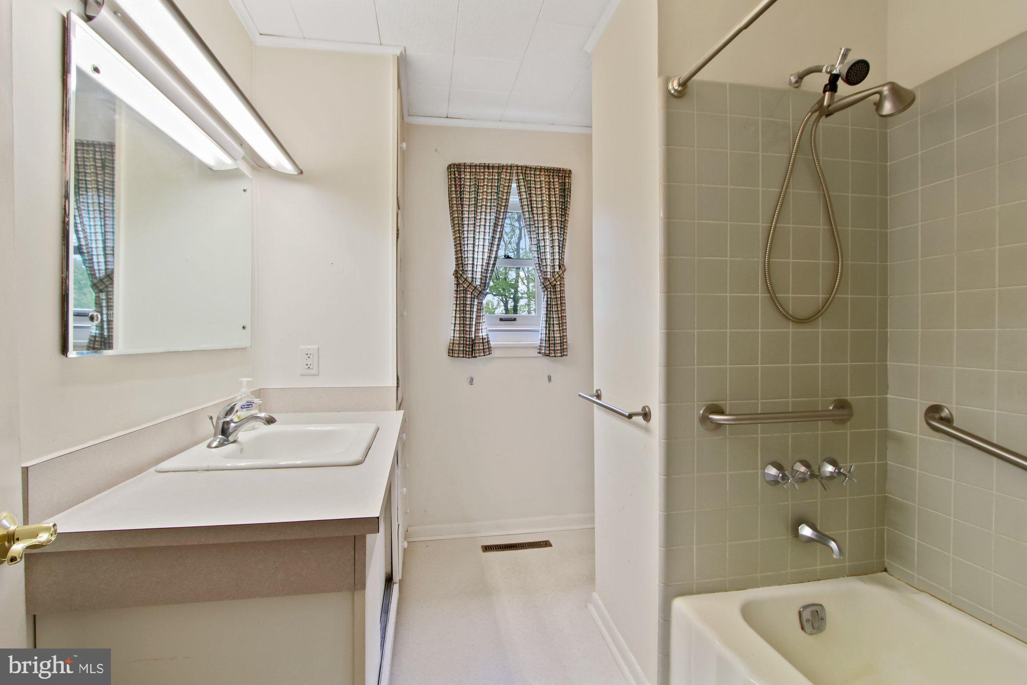 185 Skyline Drive Reading, PA 19606 - Photo 12 of 29