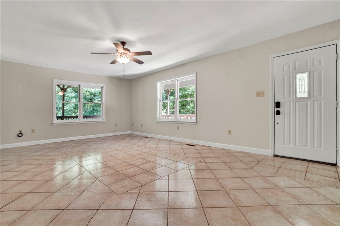 120 Patterson Ridge Road Salem, SC 29676 - Photo 4 of 46 Enter into a spacious area boasting neutral tones and ceramic tile flooring.