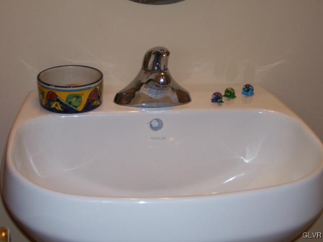 4133 Ross Road Bethlehem, PA 18020 - Photo 19 of 46 Gallery Image 19