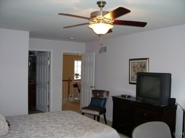 4133 Ross Road Bethlehem, PA 18020 - Photo 24 of 46 Gallery Image 24