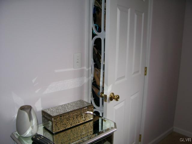 4133 Ross Road Bethlehem, PA 18020 - Photo 25 of 46 Gallery Image 25