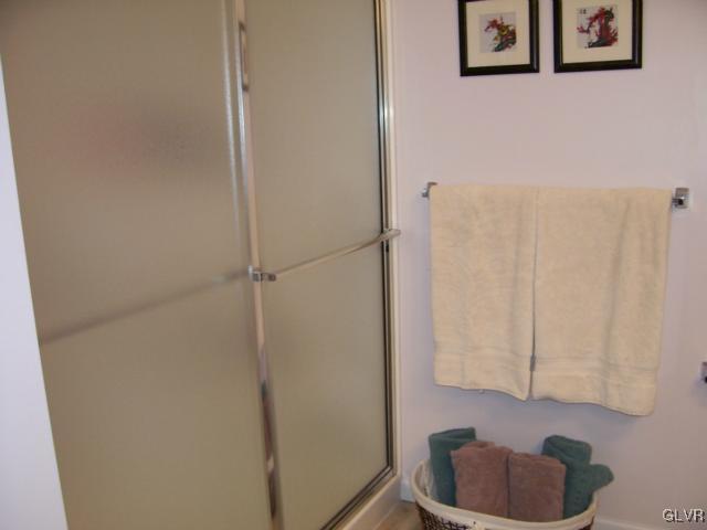 4133 Ross Road Bethlehem, PA 18020 - Photo 26 of 46 Gallery Image 26
