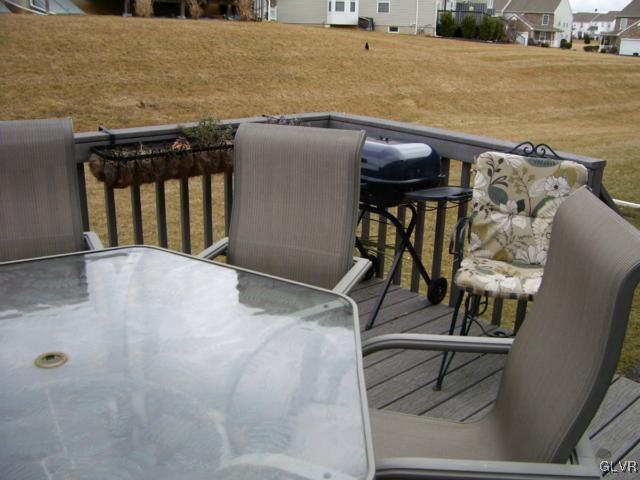 4133 Ross Road Bethlehem, PA 18020 - Photo 39 of 46 Gallery Image 39