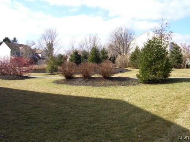 4133 Ross Road Bethlehem, PA 18020 - Photo 44 of 46 Gallery Image 44