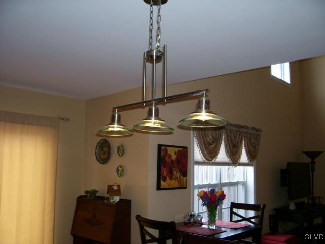 4133 Ross Road Bethlehem, PA 18020 - Photo 10 of 46 Gallery Image 10