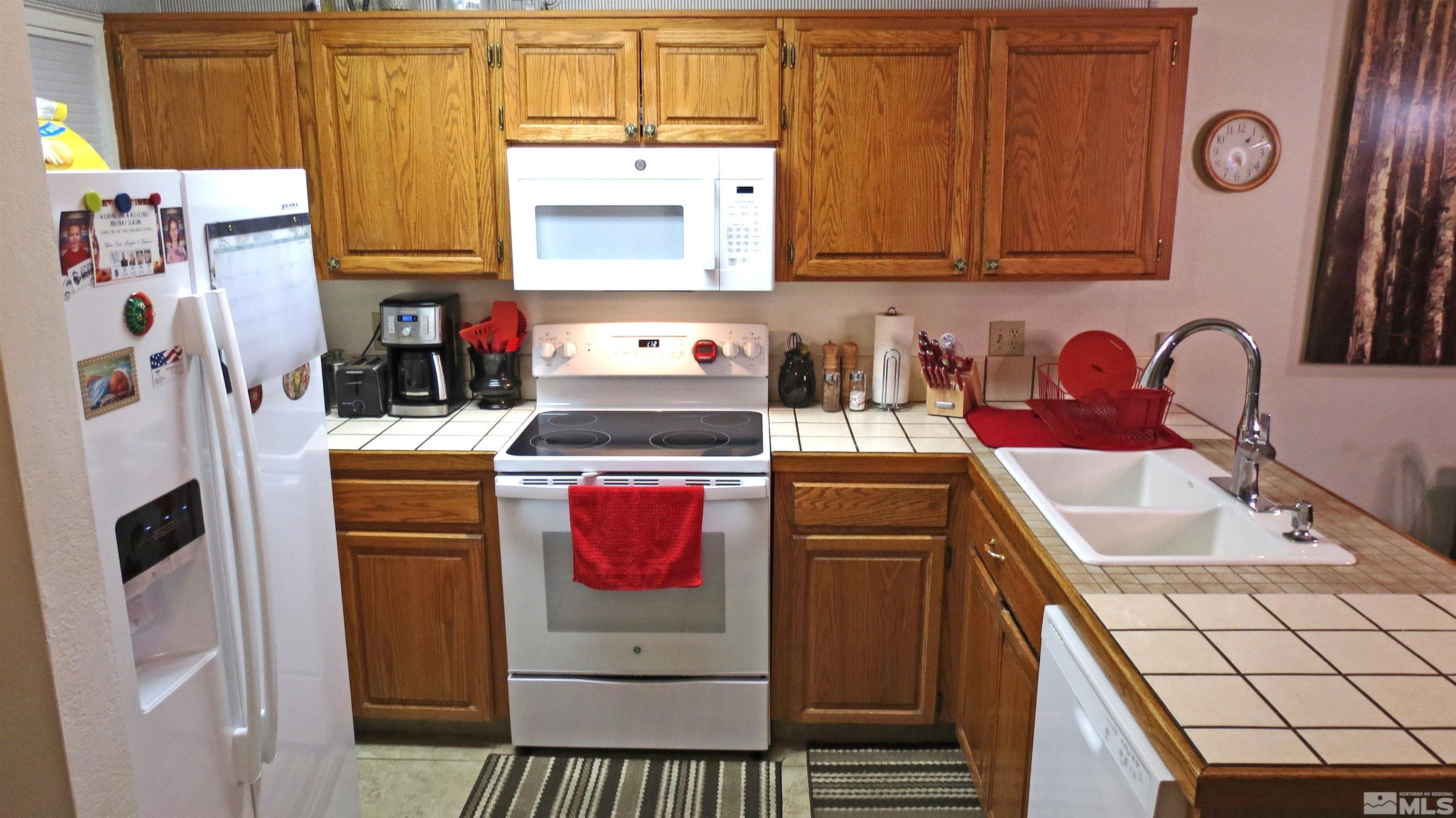 1426 Selmi Drive Reno, NV 89512 - Photo 3 of 32 Photo 3